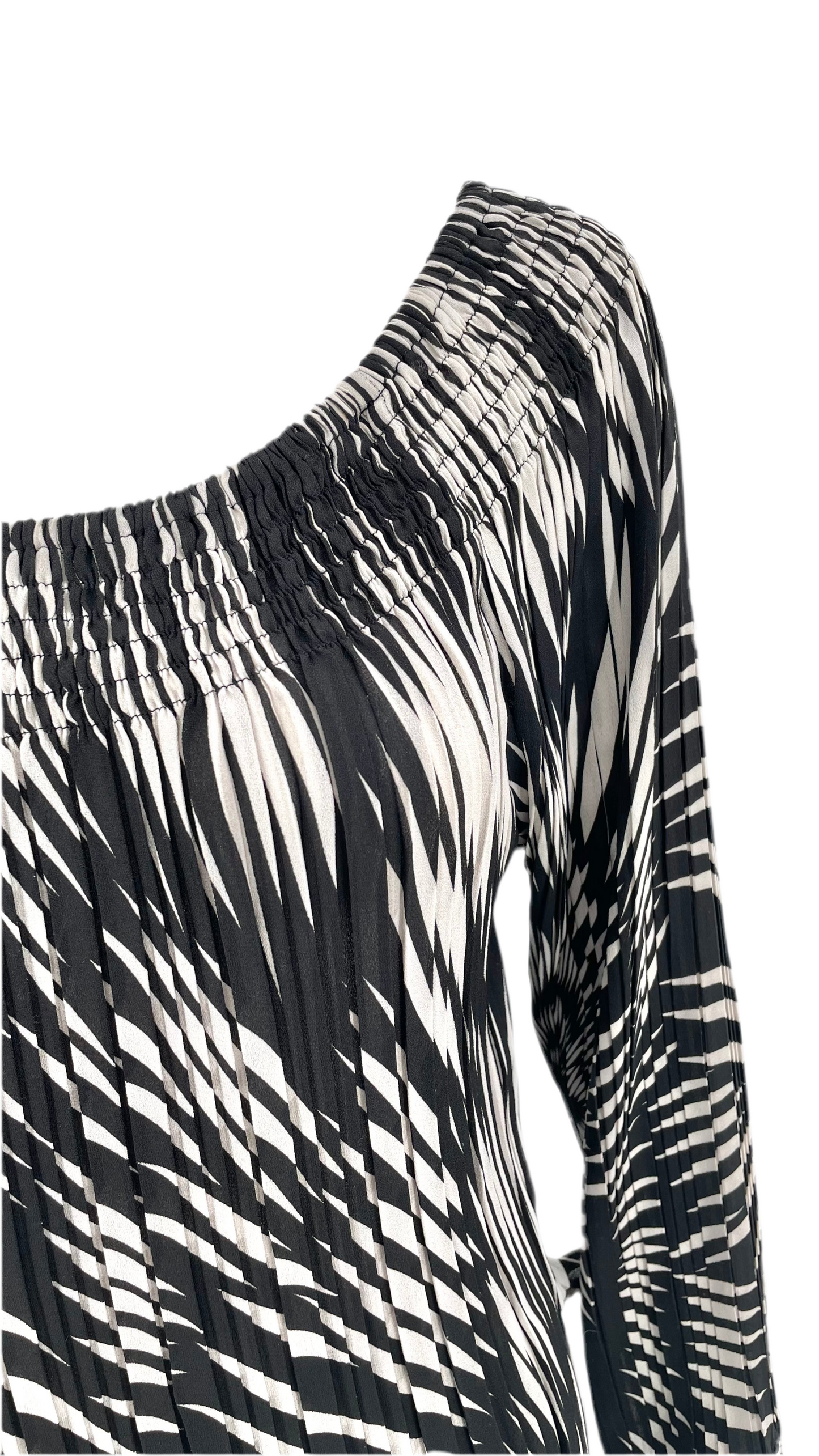Vintage Y2K pleated psychedelic print off the shoulder top - Size M-XL
