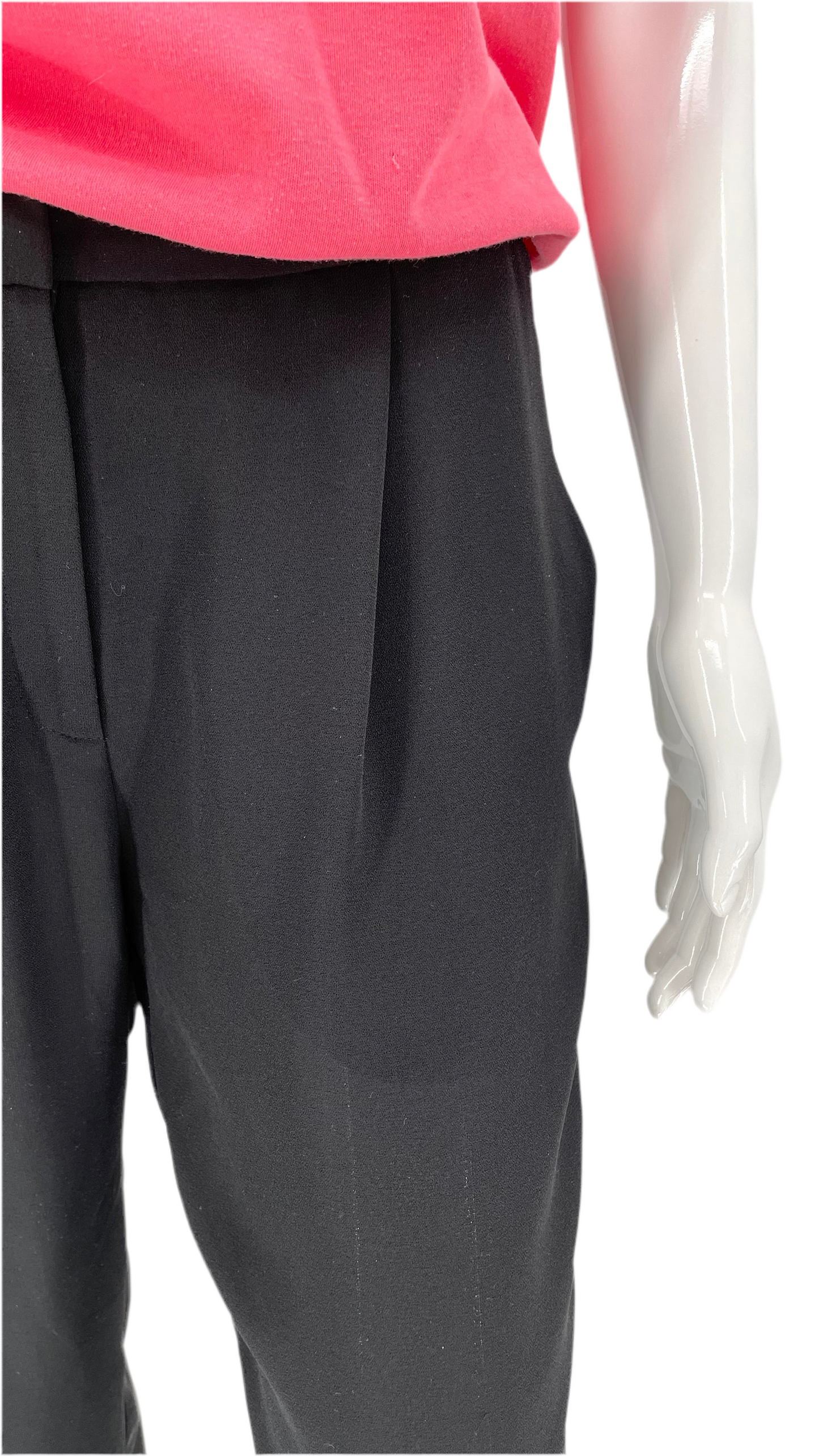 Pre-Loved black ACNE low rise trousers - Size 8