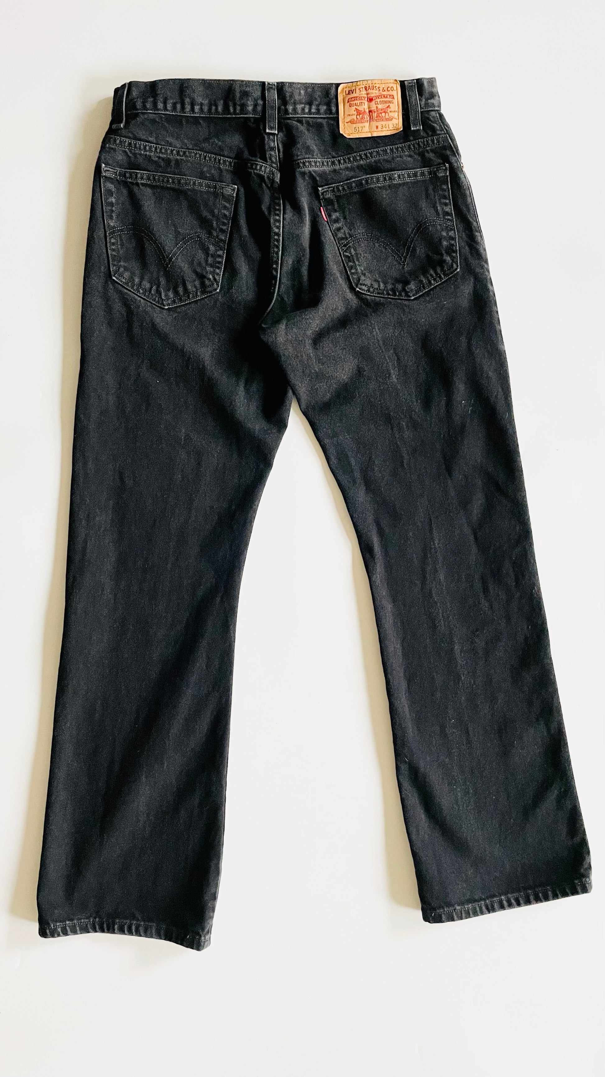 Pre-Loved Levis 517s black boot cut jeans - Size 34 x 32
